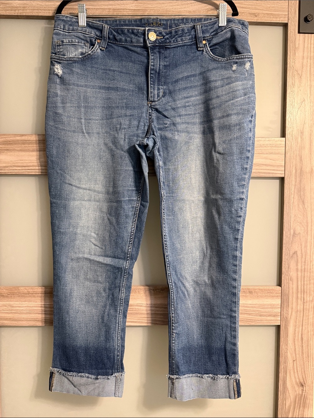 Riders by Lee Light Blue Distressed Cropped Jeans